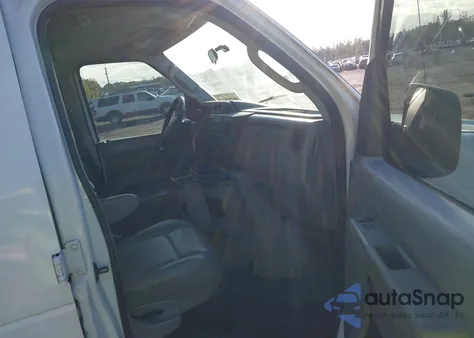 2014 Ford E-250 Commercial z USA, uszkodzony, nr VIN 1FTNE2EW8EDA35093